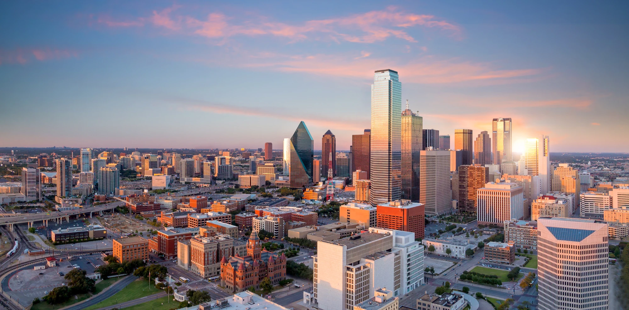 CFO Services in Texas Dallas Texas skyline at dusk